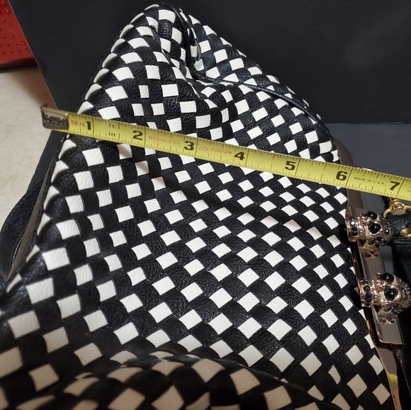 Black &White purse - Picture 8 of 14